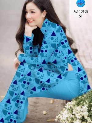 1627372195 136 vai ao dai mau moi ra hien nay (15)